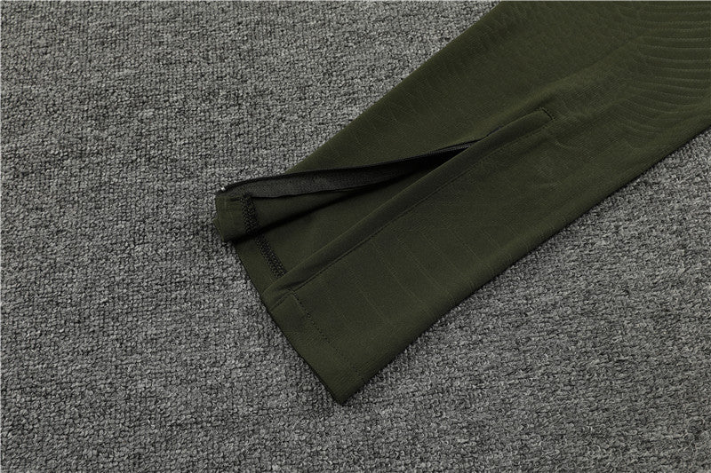 Conjunto de Treino Barcelona 23/24 Verde