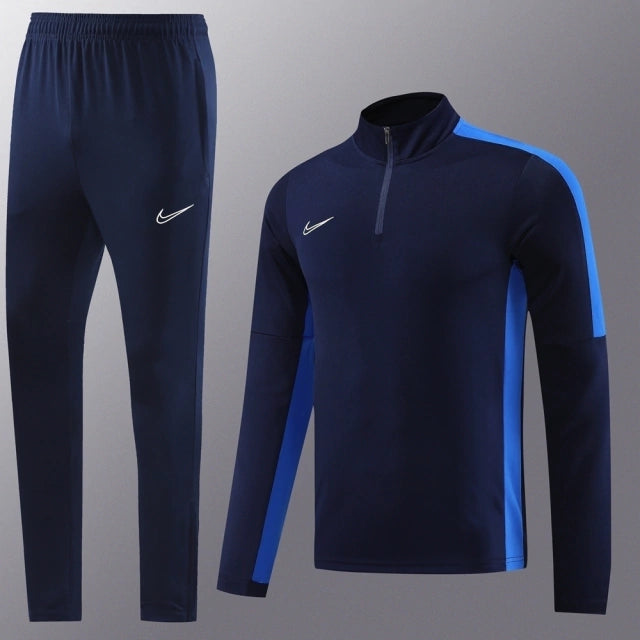 Conjunto de Treino Nike Azul Marinho e Azul / 734