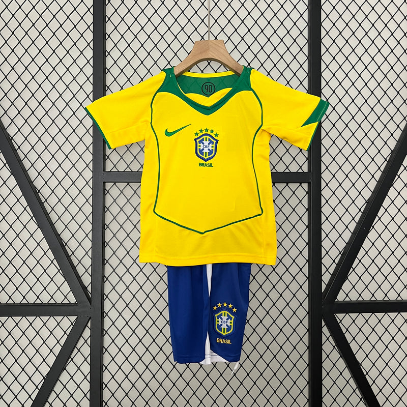 Kit Infantil Brasil 2004 / 4- 14 Anos
