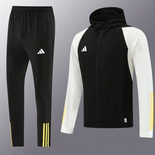 Conjunto de Corta Vento Adidas Preto e Branco / 374