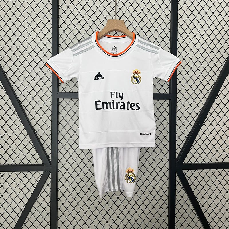 Kit Infantil Real Madrid 2013/14 Retrô / 4-14 Anos