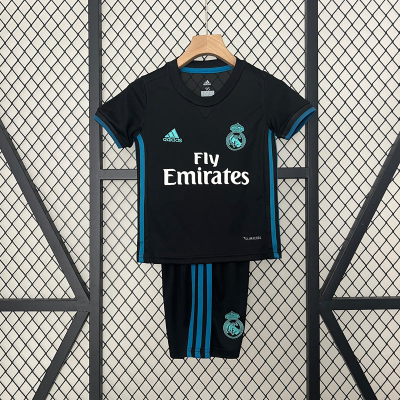Kit Infantil Real Madrid 2017/18 Retrô