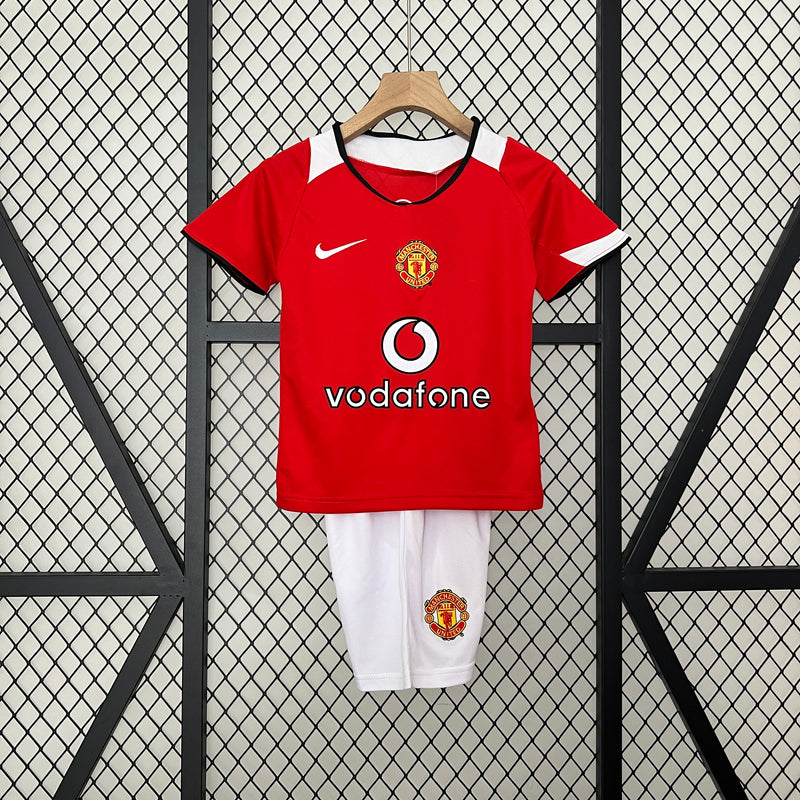 Kit Infantil Manchester United 2005/06 Retrô