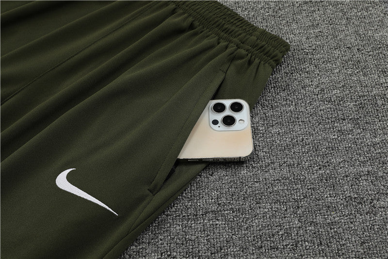Conjunto de Treino Barcelona 23/24 Verde