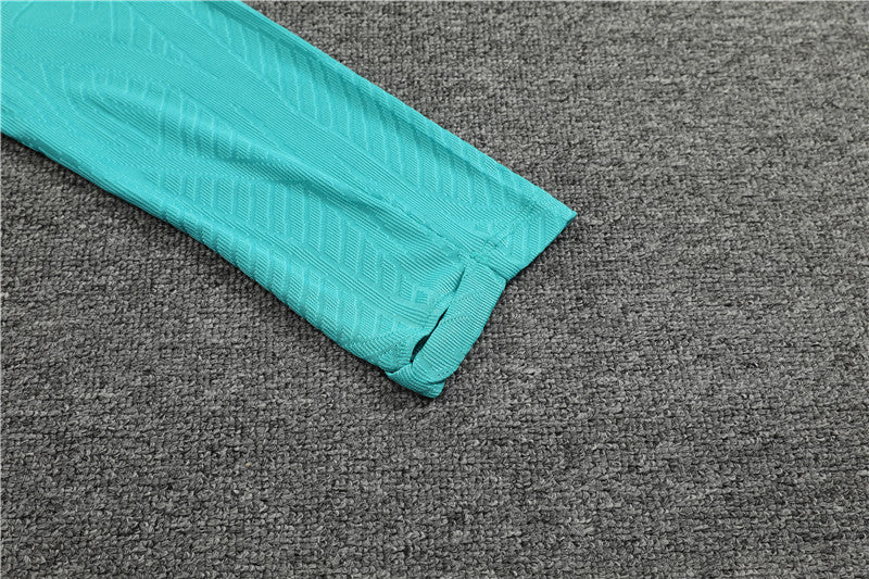 Conjunto de Treino Barcelona 23/24 Azul Claro