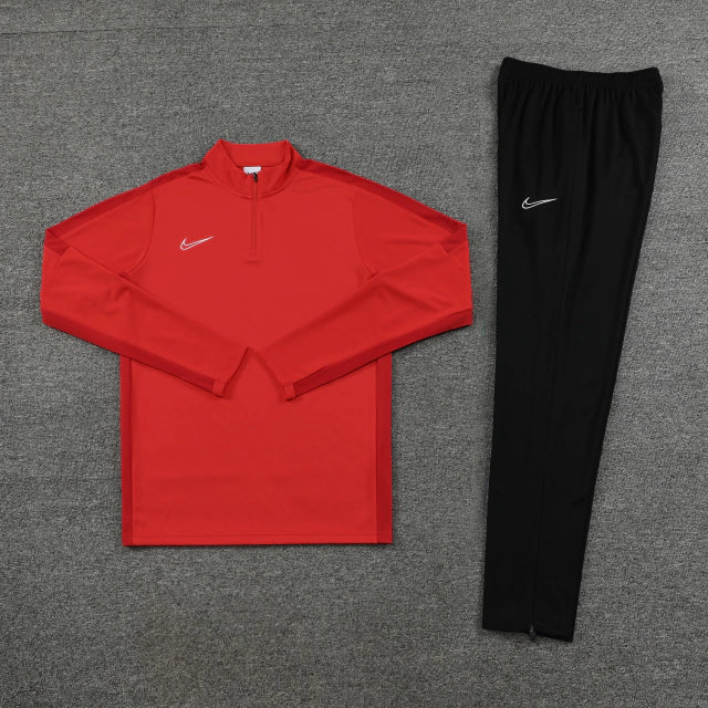 Conjunto de Treino Nike Vermelho e Preto / 734