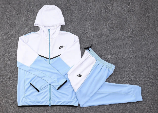 Conjunto de Moletom Nike Sportswear Tech Fleece Azul Celeste e Branco / 374