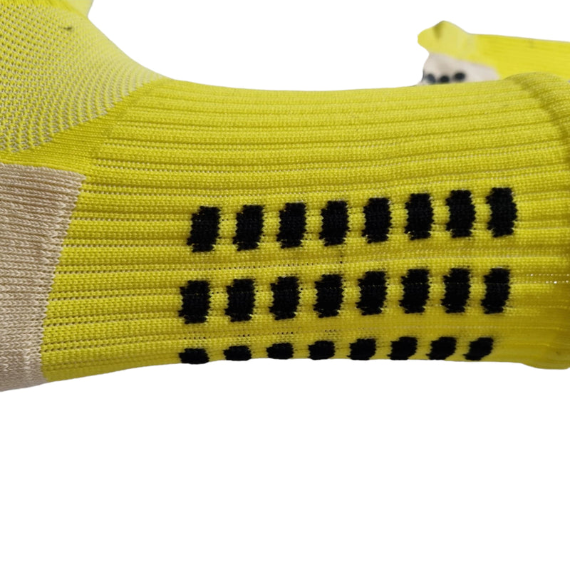 Meias Futebol Antiderrapante Cano Baixo - Amarelo com detalhes no preto e branco