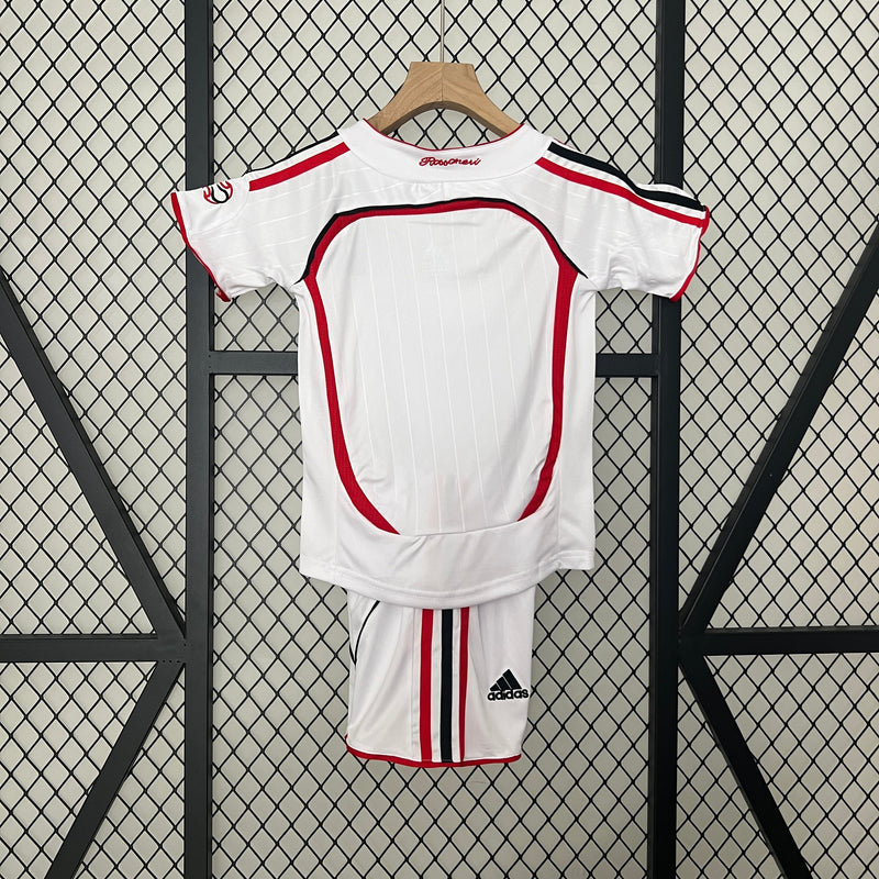 Kit Infantil Ac Milan 2006/07 UCL Retrô