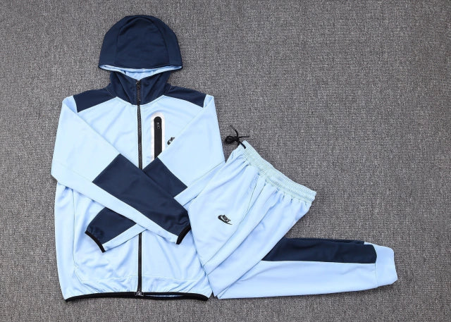 Conjunto de Moletom Nike Sportswear Tech Fleece Azul e Azul Marinho / 374