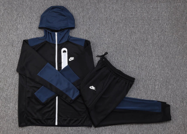Conjunto de Moletom Nike Sportswear Tech Fleece Preto e Azul Marinho / 734