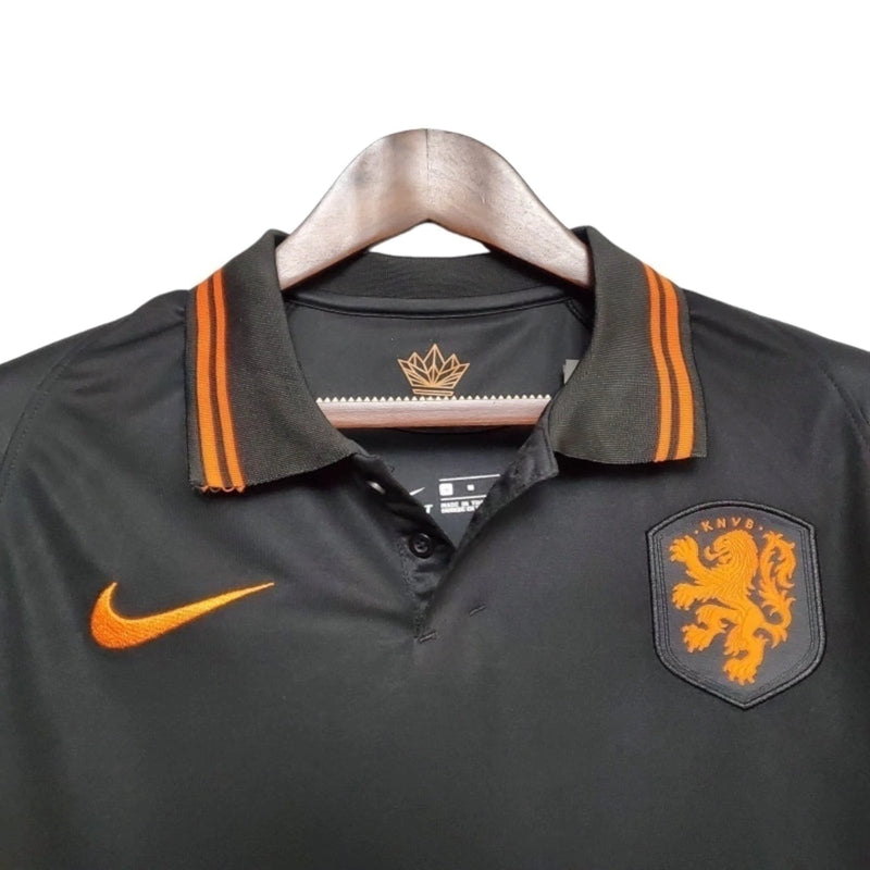 Camisa Retrô Seleção da Holanda I 2020 - Preta com detalhes em laranja