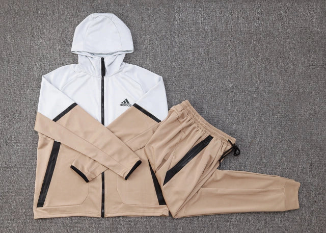 Conjunto de Corta Vento Adidas Bege e Branco / 374