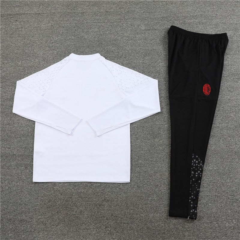 Conjunto de Treino Milan 23/24 White