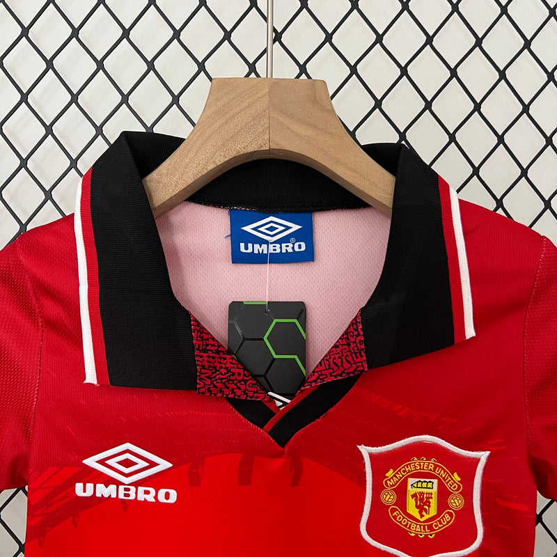Kit Infantil Manchester United 1994/96 Retrô