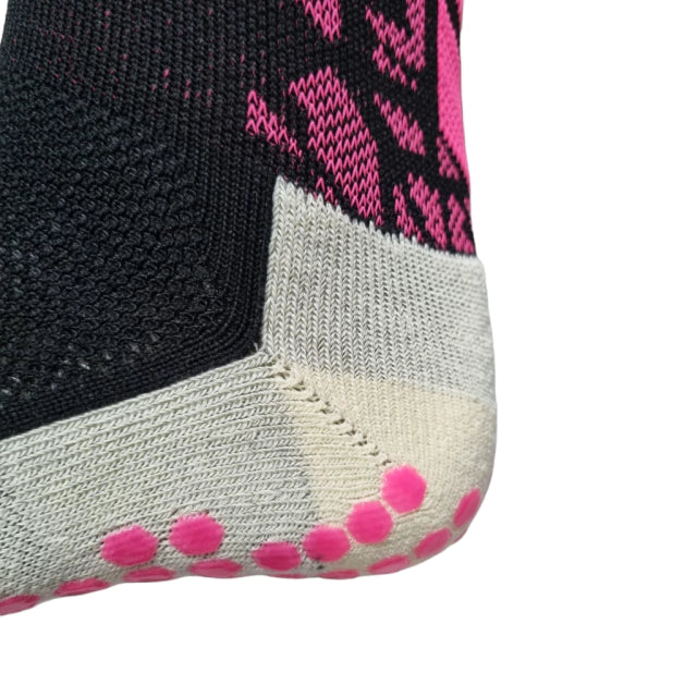 Meias Futebol Antiderrapante Cano Baixo - Preta com detalhes no rosa