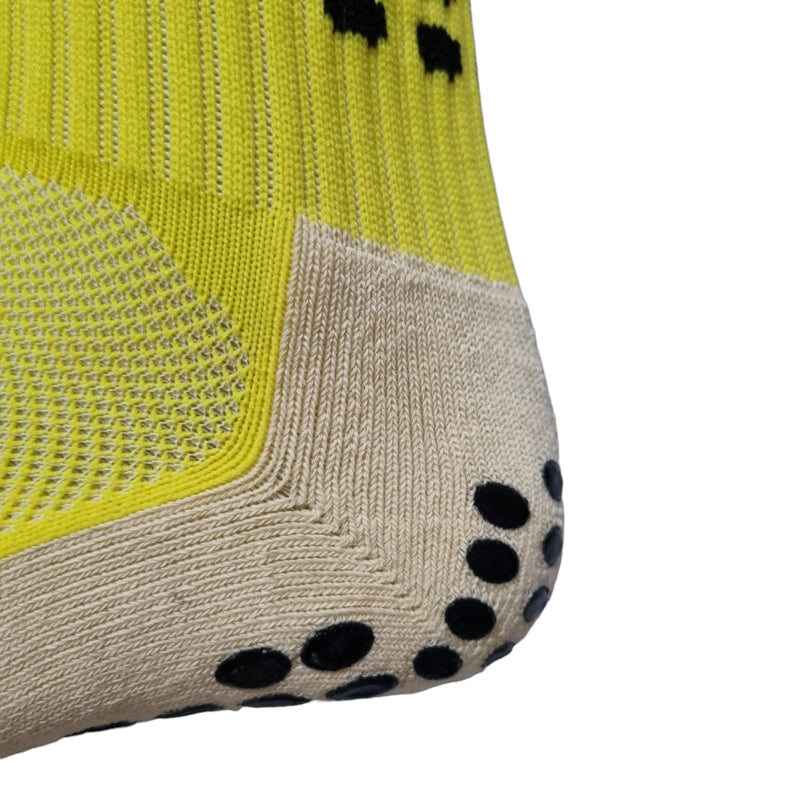 Meias Futebol Antiderrapante Cano Baixo - Amarelo com detalhes no preto e branco