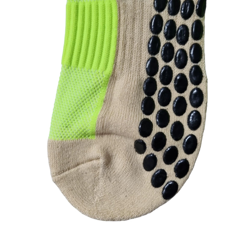 Meias Futebol Antiderrapante Cano Baixo - Verde com detalhes no branco e preto