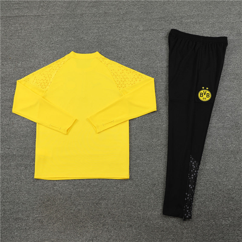Conjunto de Treino Borussia Dortmund 23/24