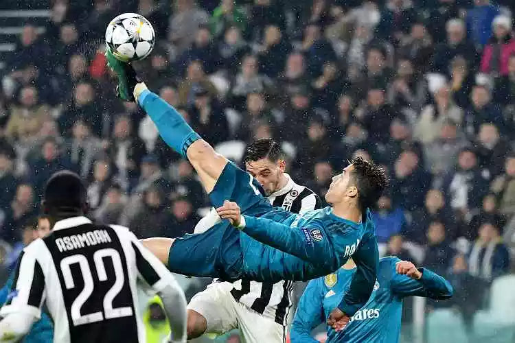 Camisa 3 Real Madrid  2017/18 - RONALDO 7 Manga Longa + Patchs
