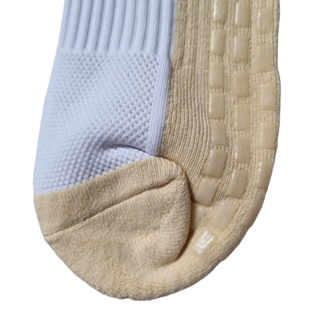 Meias Futebol Antiderrapante Cano Baixo - Branco com detalhes em preto