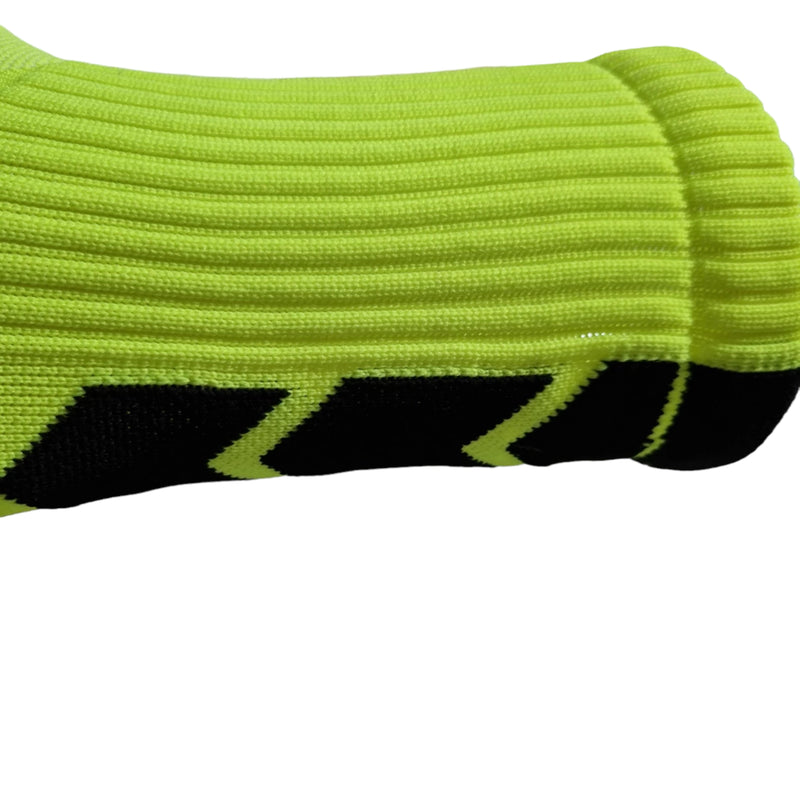 Meias de Futebol Antiderrapante Cano Baixo - Verde Limão com detalhes em preto e branco