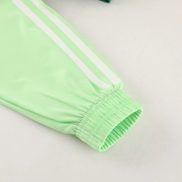 Conjunto de Corta Vento Adidas Verde e Preto / 374