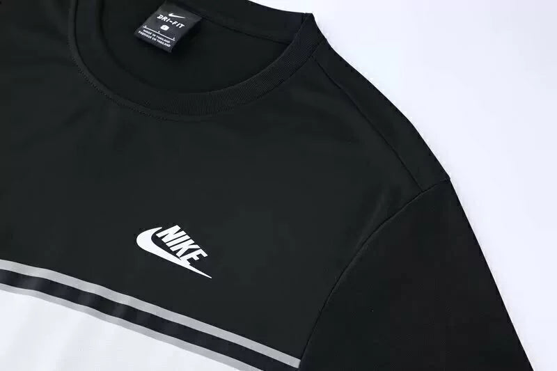 Kit Treino Nike Masculino Camisa Branca e Bermuda Preta