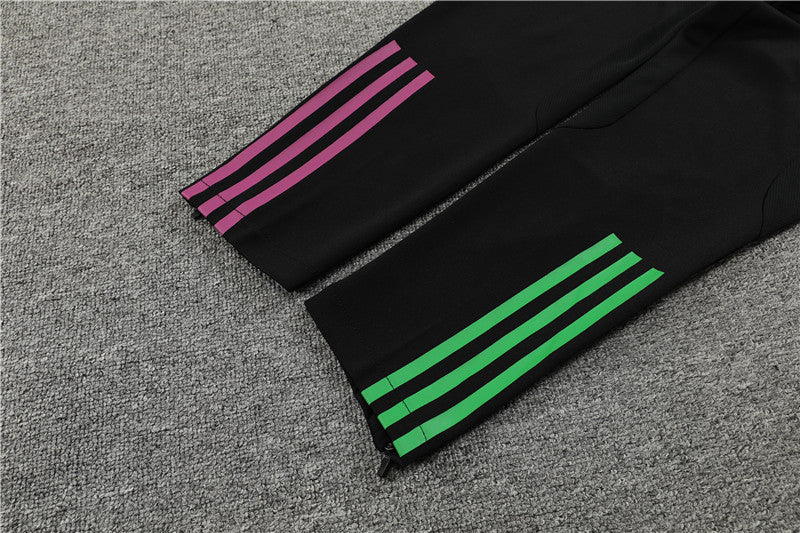 Conjunto de Treino Bayern de Munique 23/24 Black