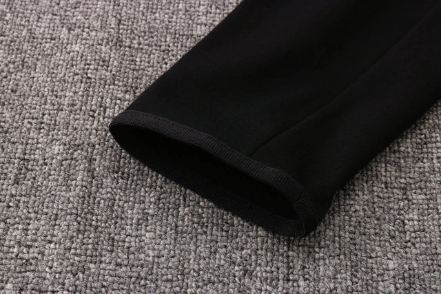 Conjunto de Moletom Nike Sportswear Tech Fleece Preto / 734