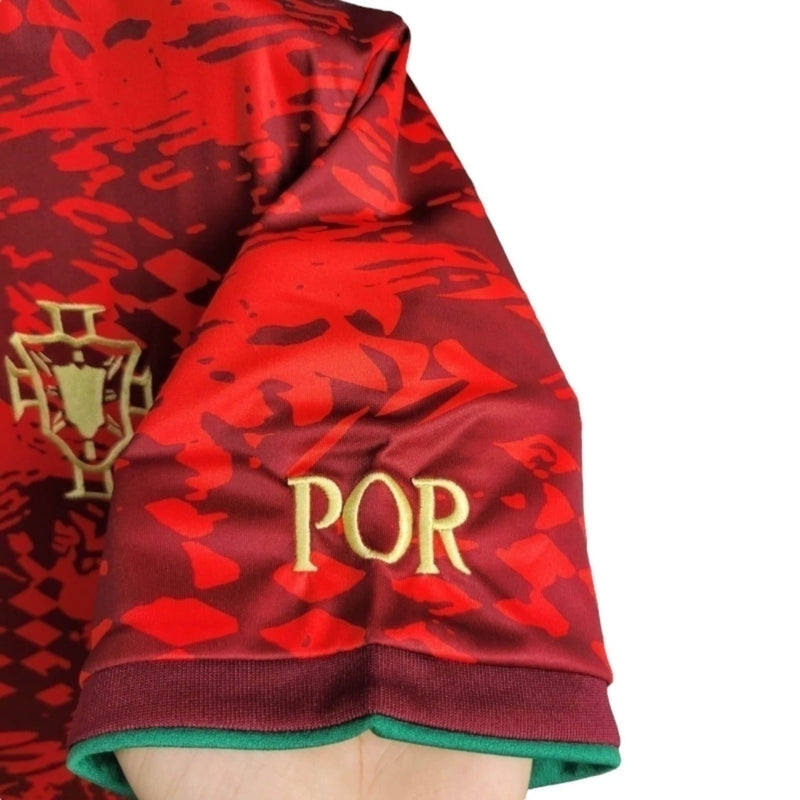 Camisa Seleção de Portugal Edição especial 2024/25 - Torcedor Nike Masculina - Vermelha com detalhes em verde