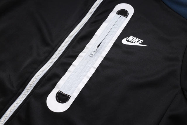 Conjunto de Moletom Nike Sportswear Tech Fleece Preto e Azul Marinho / 734