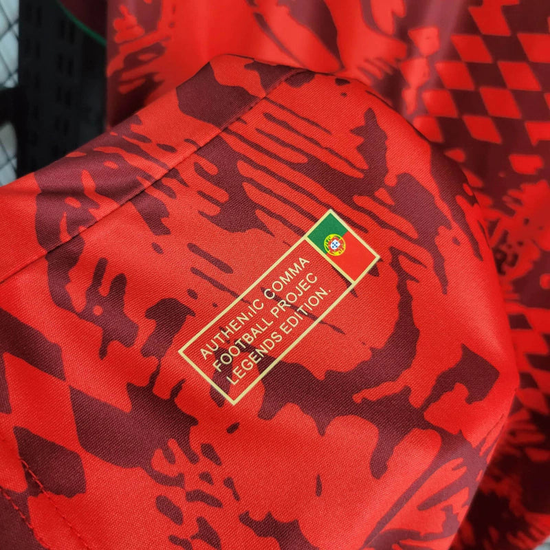 Camisa Seleção de Portugal Edição especial 2024/25 - Torcedor Nike Masculina - Vermelha com detalhes em verde