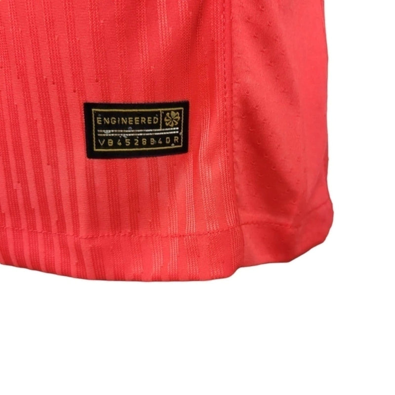 Camisa Seleção de Portugal I 24/25 - Jogador Nike Masculina - Vermelha com detalhes em verde
