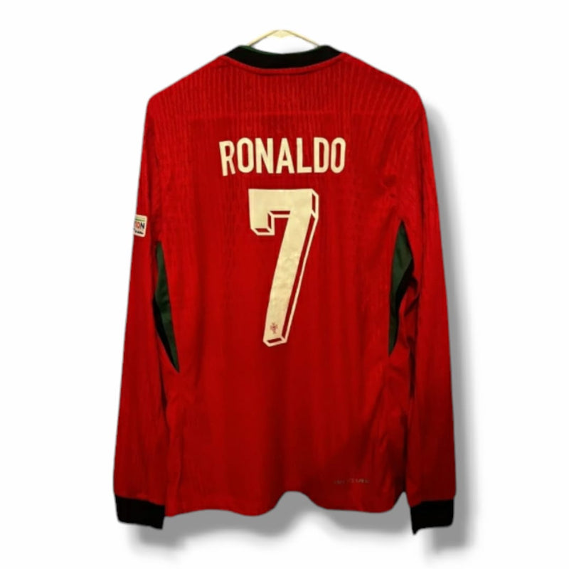 Camisa Portugal EURO 2024 - RONALDO 7 Manga Longa + Patchs