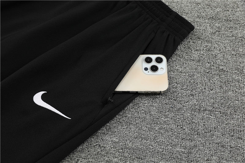 Conjunto de Treino Tottenham 23/24 preto
