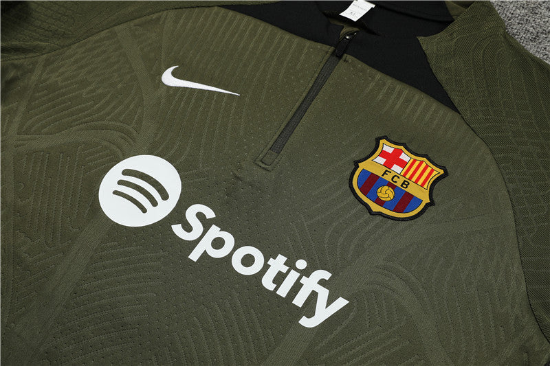 Conjunto de Treino Barcelona 23/24 Verde
