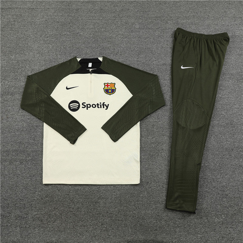 Conjunto de Treino Barcelona 23/24 /2